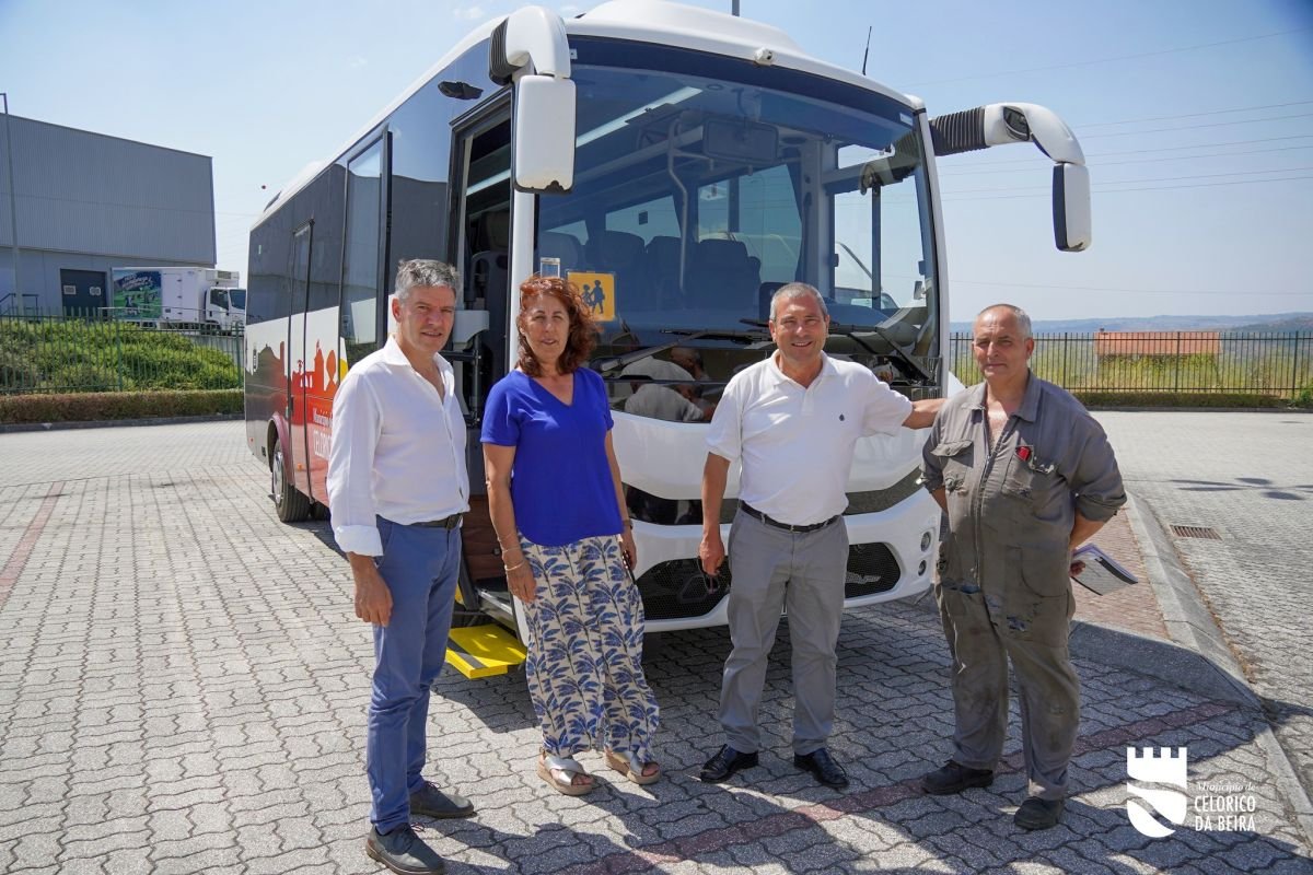 novo autocarro escolar da Câmara de Celorico da Beira