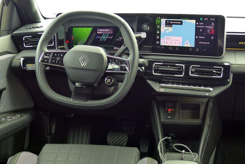 Renault 4 E-Tech elétrico