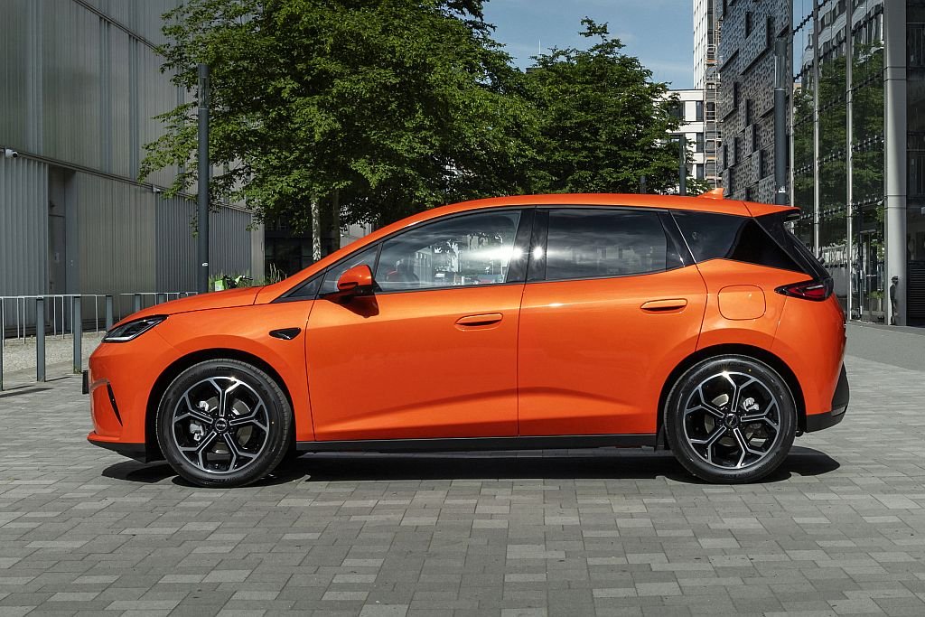 BYD Dolphin PLUG-IN PHEV 2026