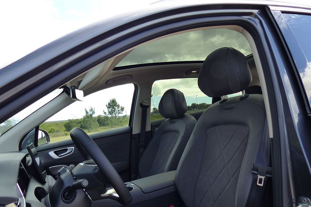 MG S6 Performance AWD